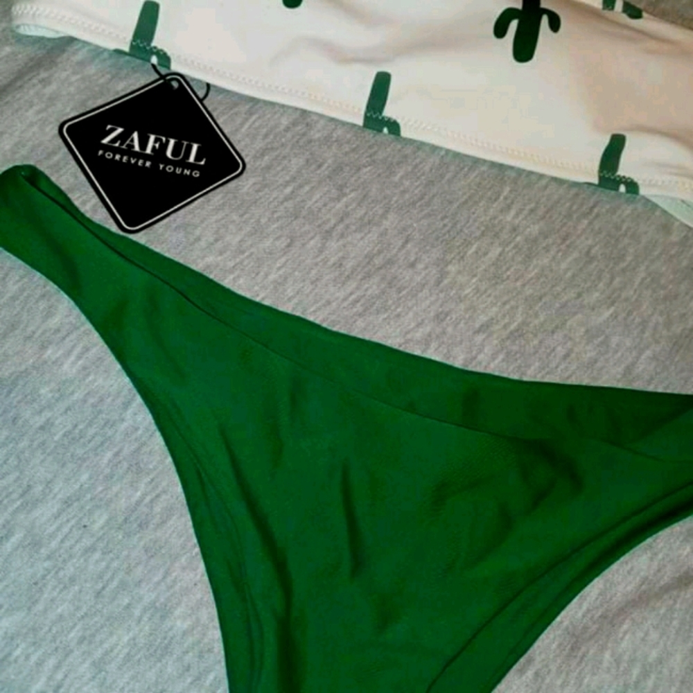 Bathing suit